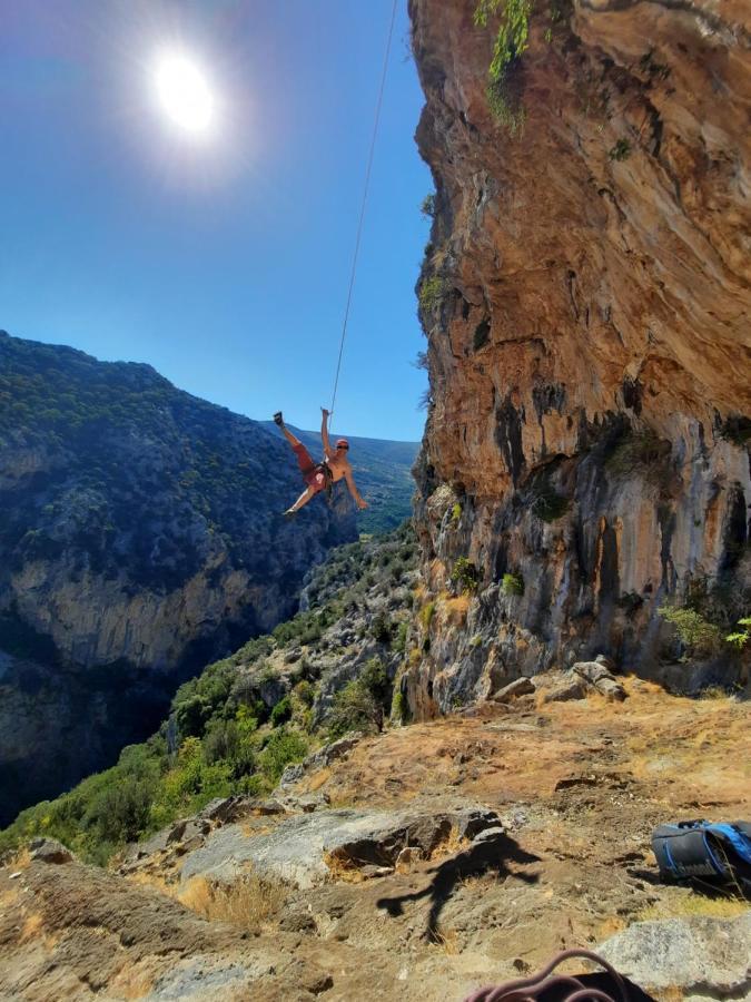 Апартаменты "The Stone" Agios Vlasios  Экстерьер фото